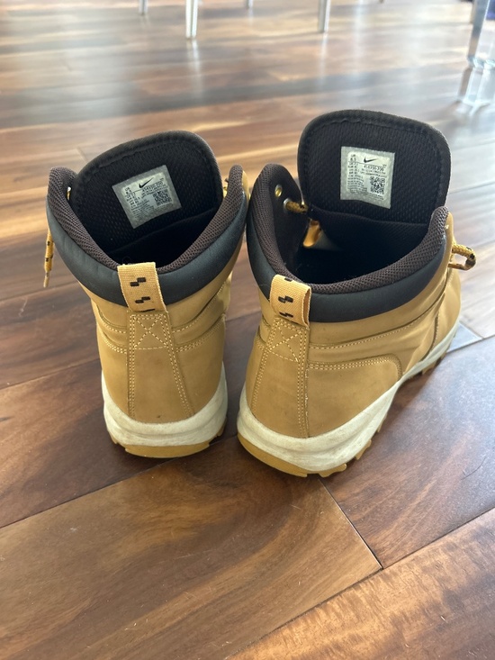 Nike Timberland style hiking boots main image 5
